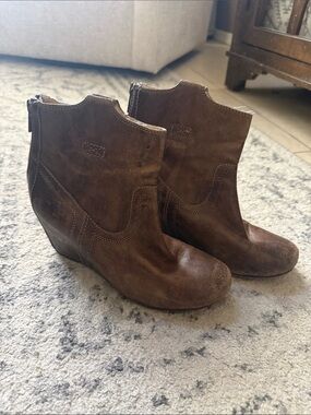Frye Women's Brown Suede Wedge Ankle Boot